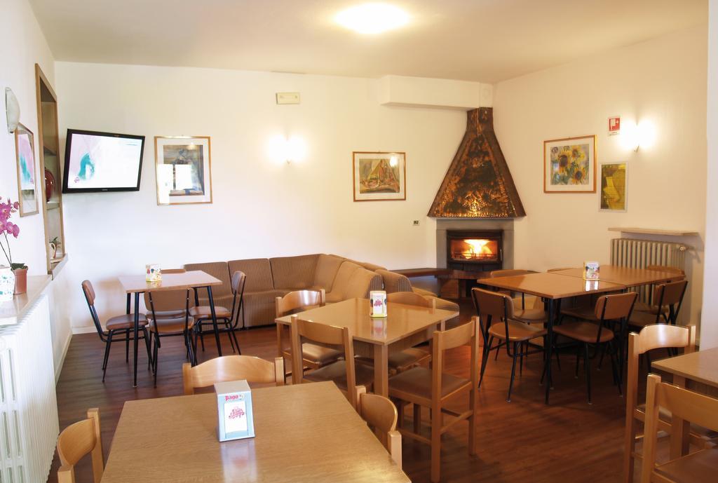 Hotel Rosalpina Рива дел Гарда Екстериор снимка